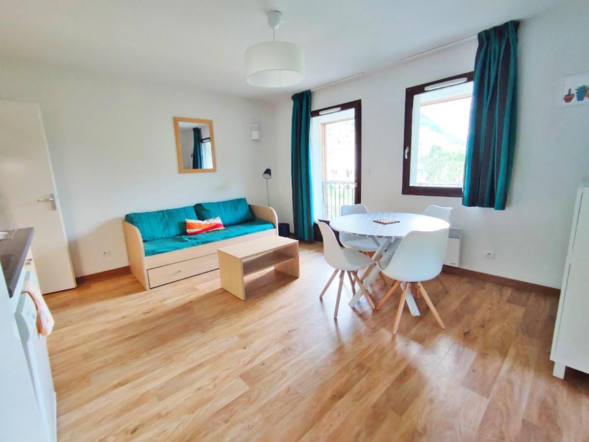 Ferienwohnung T3 Les Jardins De Ramel, Parking, Balcon, Ascenseur, 5 Personnes Bagnères-de-Luchon Exterior foto